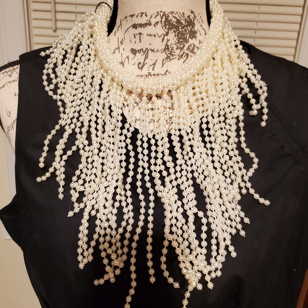 Cascading pearl necklace